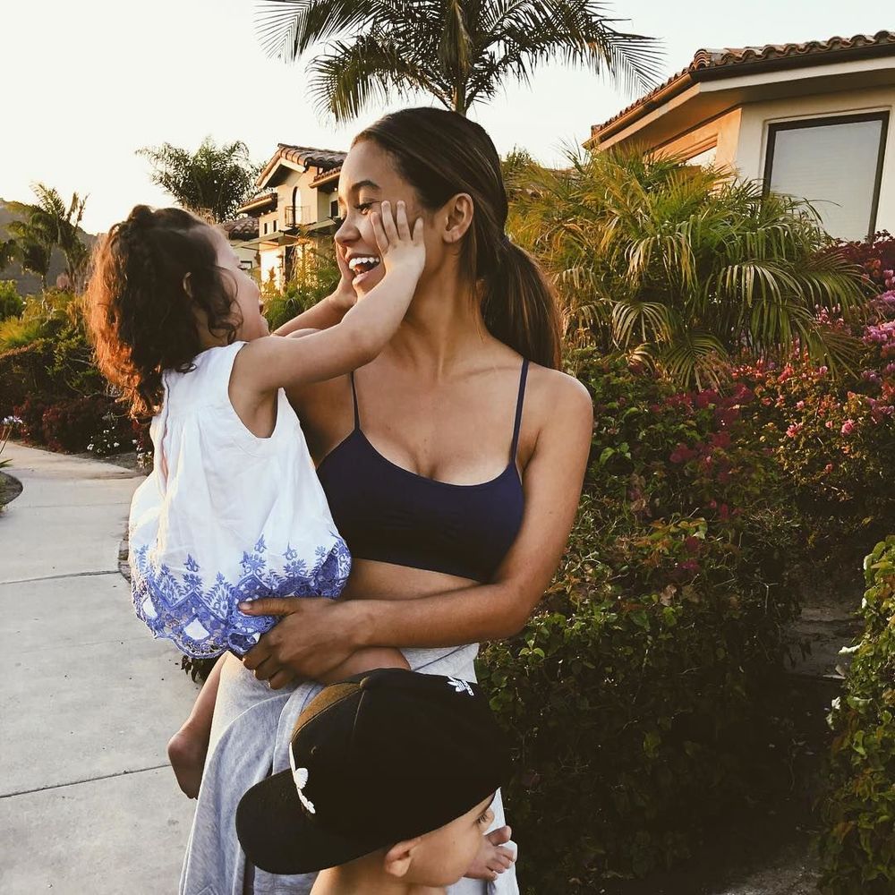 Meet your Posher, Cia